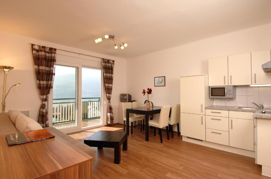 Appartementhotel Karawankenblick Pörtschach am Wörthersee Zimmer foto